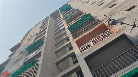 Three minor sisters jump to death from Ghaziabad highrise; police ...