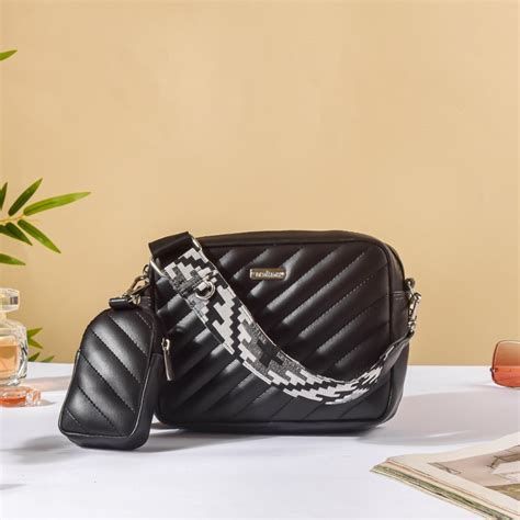 Sling Bag Black Online - Premium Sling Bag | Nestasia