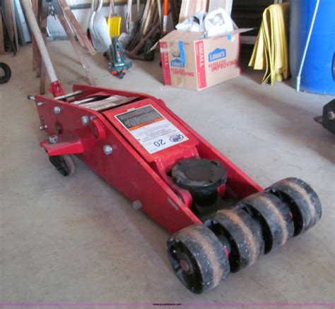 Floor Jack Is Used at Lonnie Allen blog