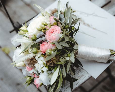 Do it yourself wedding bouquets fresh flowers | Beachweddingtips.com