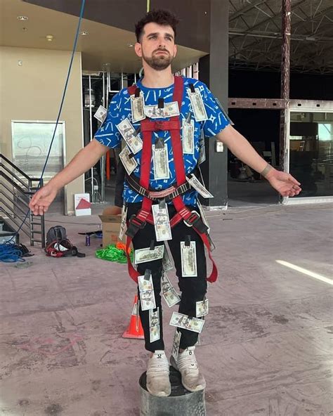 Daniel Gizmo Prank 的图像结果