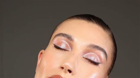 Party makeup advice, straight from Simone Ashley and Hailey Bieber's ...