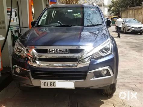 Isuzu MU-X 2021 Diesel 7200 Km Driven - Cars - 1813379629