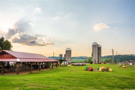 Fall Calendar - Mayfield Farm Park in Athens, Tennessee
