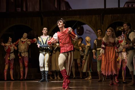 Count Paris Romeo And Juliet 2022