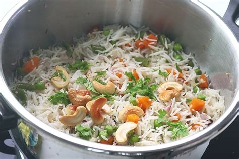Restaurant Style Veg Pulao in Stahl Versatil Pressure Cooker – Stahl ...