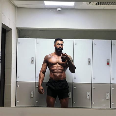 Chi Lewis-Parry Bares It All in '28 Years Later' — Prosthetic and All ...