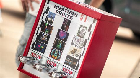 A VENDING MACHINE FOR ART!? Local Artist Brings Unique Feature...