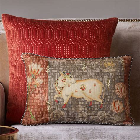 Buy Tanjore Pichwai Embellished Cushion Cover - Slim at Kainaat Design
