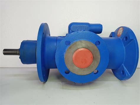 Kral M118.461232 Triple screw pump – Amin Corporation