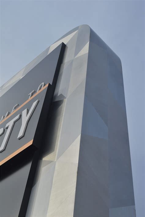 Building Signage Design 的图像结果