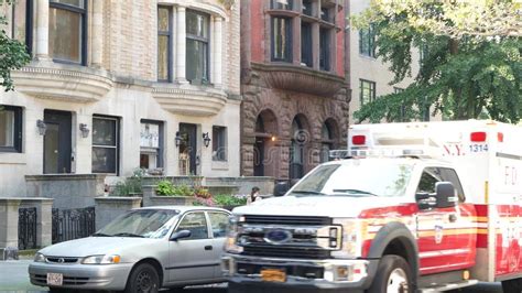 NYFD Paramedic 的图像结果