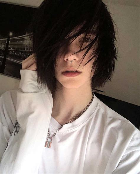 40+ Best Emo Hairstyles For Guys To Fit Your Edgy Personality