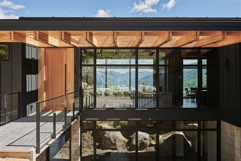 Eagle House / Stanley Office of Architecture - Briefly
