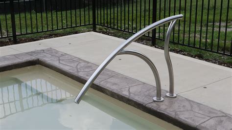 Thurday Pools (Aspen) Modern Classic Handrail Design