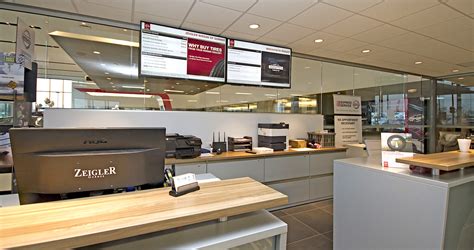 Nissan Opens First Purpose-Built Nissan 2.0 Store In US, Iconic Design ...