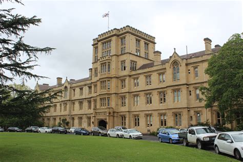 University of Melbourne Acceptance Rate 2025 | uhomes.com