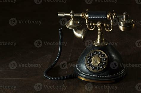 Antique Phone 的图像结果