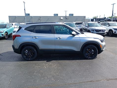 New 2026 Kia Seltos EX 4DR UTILITY VEHICLE in Evansville #683024 | Lou Fusz Kia Evansville