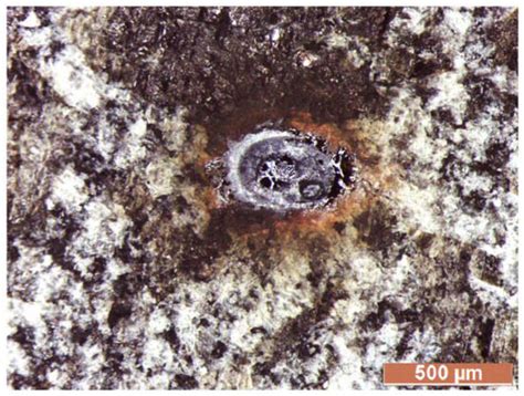 Experimental Simulation of Lightning Current Discharge on Rocks