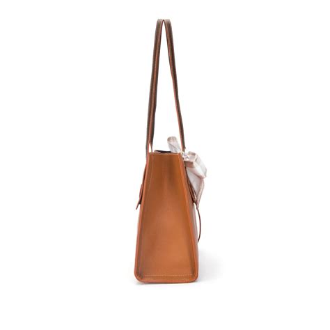 Buy Avril Classic Tan Tote Bag | Lino Perros