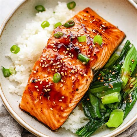 Honey Sriracha Salmon Recipe - Sweet and Spicy in 15 Minutes - Savoury ...