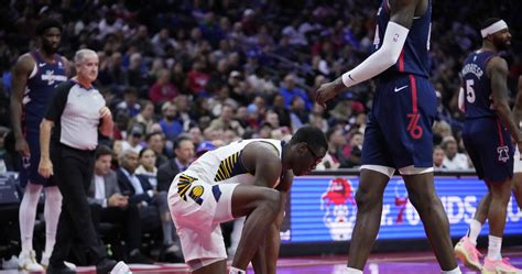 Pacers' Jalen Smith Hospitalized With Head Injury After Fall vs. 76ers ...