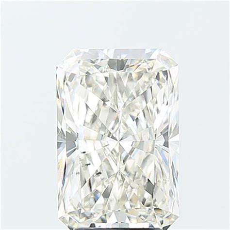 Celebrate 5.05 carat Lab Grown Diamonds in Radiant Cut - SolitaireMart