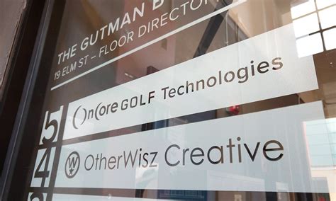 Creative Building Signage 的图像结果