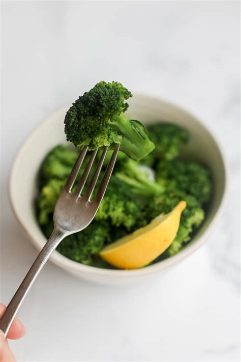 How To Boil Broccoli: A 5 Minute Step-By-Step Guide - PinkWhen
