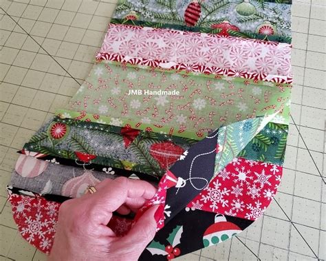 Easy Tutorial for Christmas Stocking 的图像结果