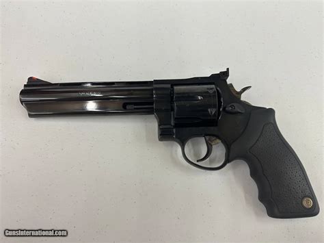 Taurus 44 Magnum 的图像结果
