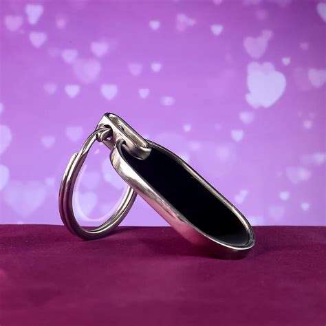 Customized / Personalized Elegant Black & Silver Oval Metal Keychain