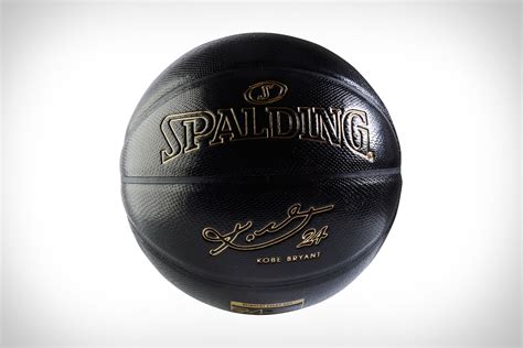 Der Spalding Kobe Bryant Black Mamba Basketball