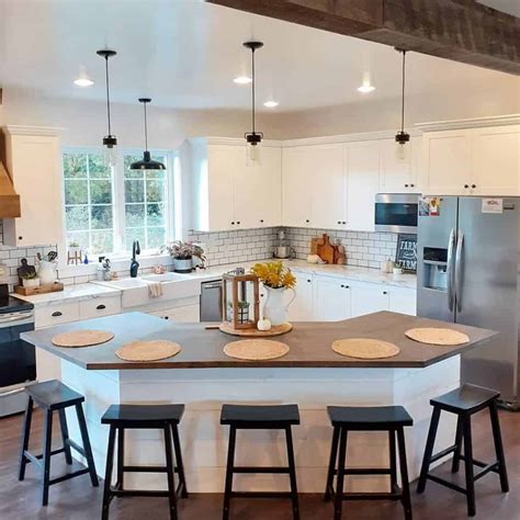 Shiplap Island in Modern Kitchen - Soul & Lane