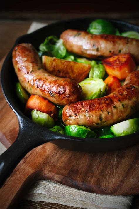 Roasted Chicken Sausages with Brussels Sprouts, Fennel and Potatoes-image