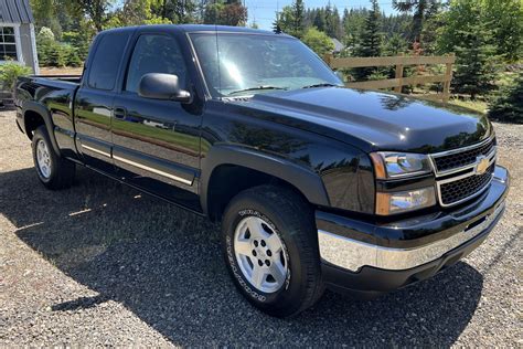 4k-Mile 2007 Chevrolet Silverado 1500 Classic LT Extended Cab 4×4 for ...