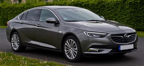 Opel Insignia: Historia, Wersje, Plusy, Minusy, Opis, Wymiary, Jednostki Napędowe, Popularność ...