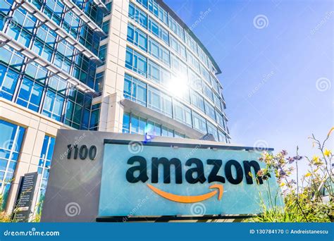 Amazon Headquarters in Silicon Valley Editorial Image - Image of amzn, parcel: 130784170