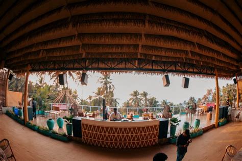 Occo: Vagator makes room for a Stunning Beachside Restaurant-Bar.