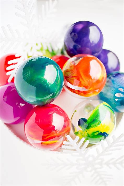 diy christmas ornaments melted crayons