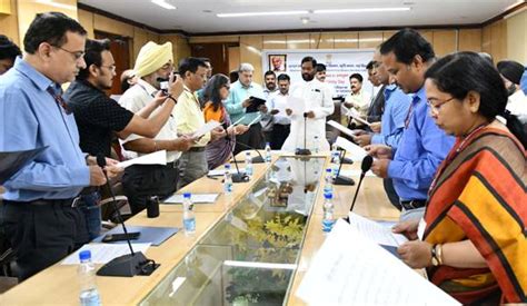 Press Release:Press Information Bureau