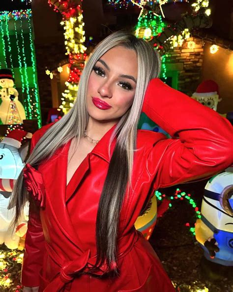 Milan Mirabella - Age, Height, Net Worth, Boyfriend, Wiki, Bio