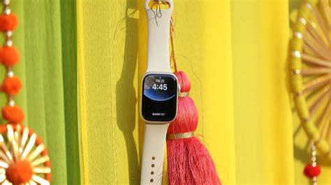 Apple Watch's Crash Detection feature saves lives of three people in a ...