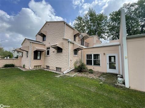 Cheapish Iowa Spanish Style Home For Sale $94K