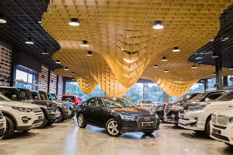 Buy Used/ Preowned Audi A4 35 TDI: Luxury