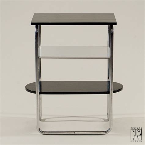 Tubular steel étagère in the style of the Bauhaus-Modernism - ZEITLOS ...