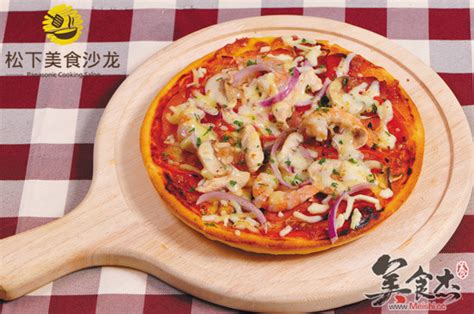 意大利披萨,意大利披萨的家常做法 - 美食杰意大利披萨做法大全