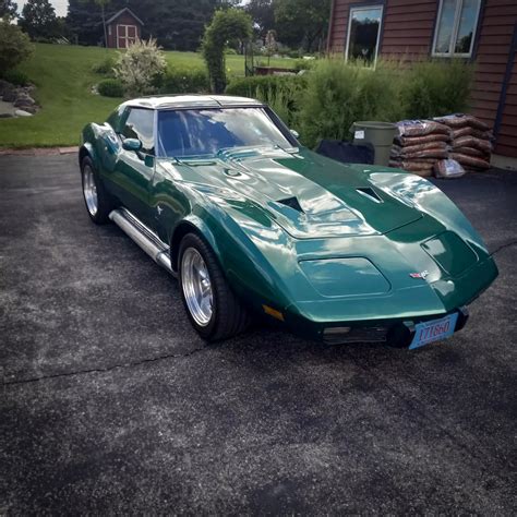 1977 Corvette Stingray Specs