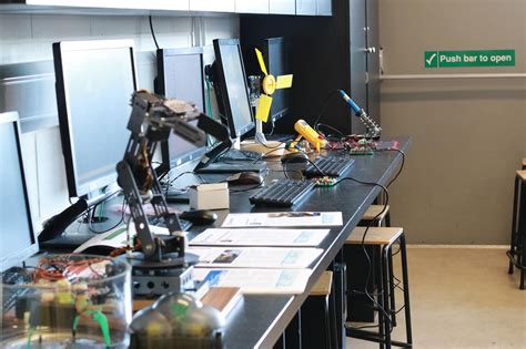 Engineering and Technology 的图像结果